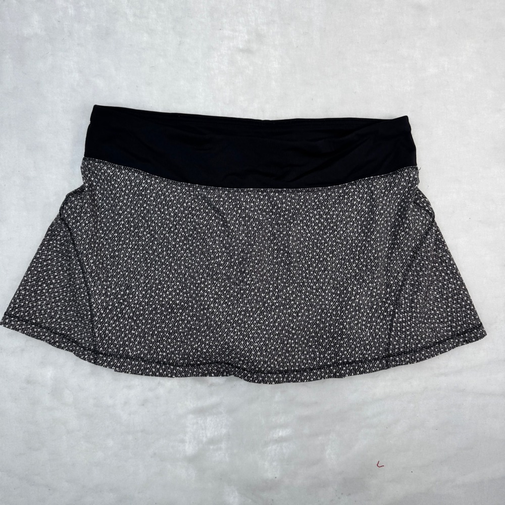Lululemon Circuit Breaker Skort II Size 8 Luminesce Splatter Black White Pleated